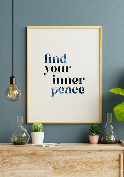 Poster find your inner peace typografie im Holzrahmen