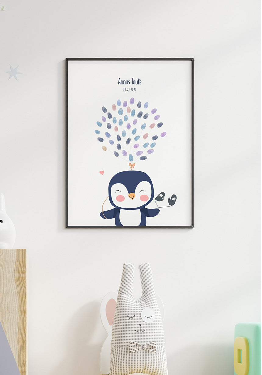 Fingerabdruck Poster Taufe Pinguin im schwarzen Rahmen