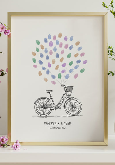 Personalisierbares Fingerabdruck-Poster Fahrrad für Paare zur Hochzeit im goldenen Rahmen