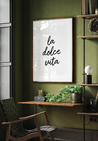 Poster la dolce vita typografie an grüner Wand