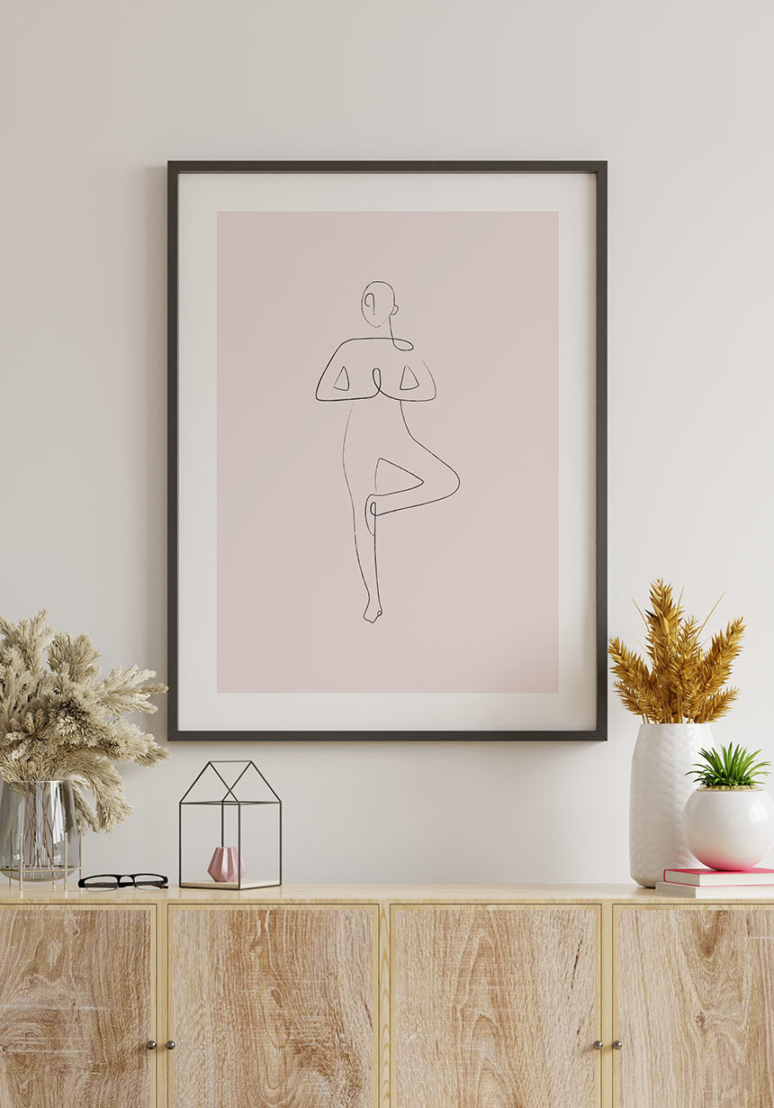 Poster Yoga Line Art Baum Pose rosa über Sideboard
